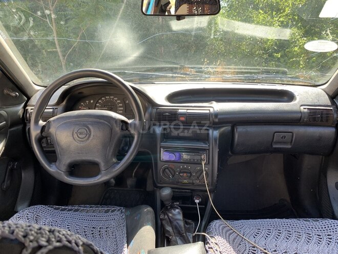 Opel Astra 1994, 380,000 km - 1.6 l - Bakı