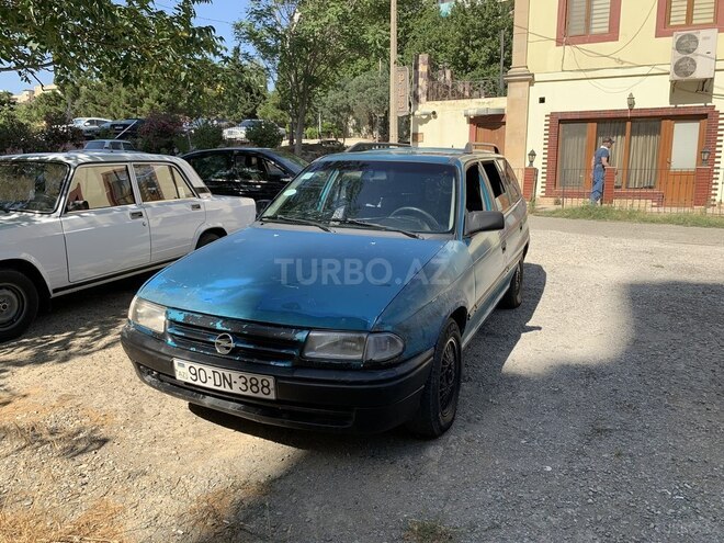 Opel Astra 1994, 380,000 km - 1.6 l - Bakı