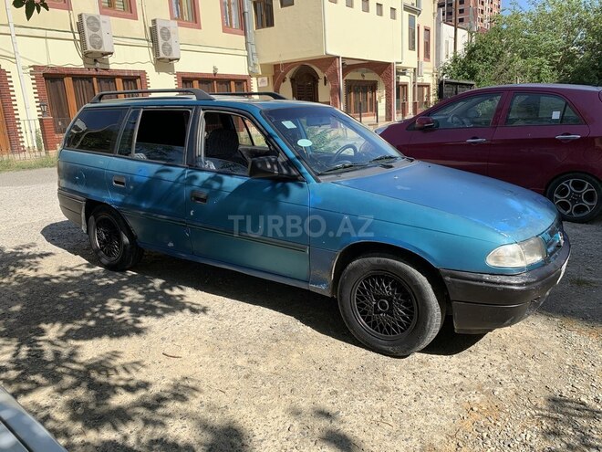 Opel Astra 1994, 380,000 km - 1.6 l - Bakı