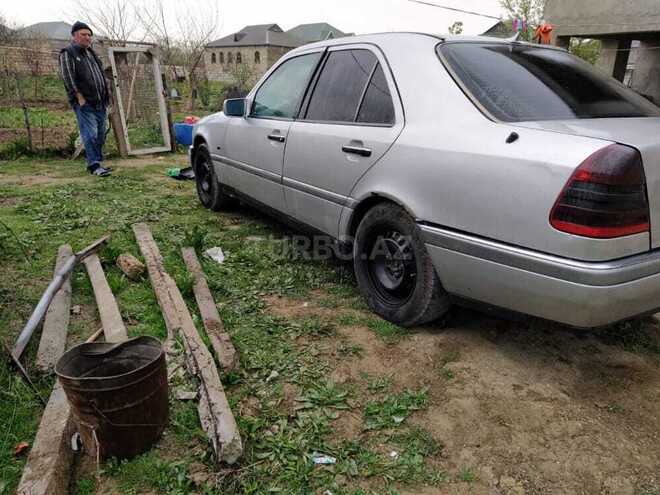Mercedes C 220 1997, 350,000 km - 2.2 l - Bakı
