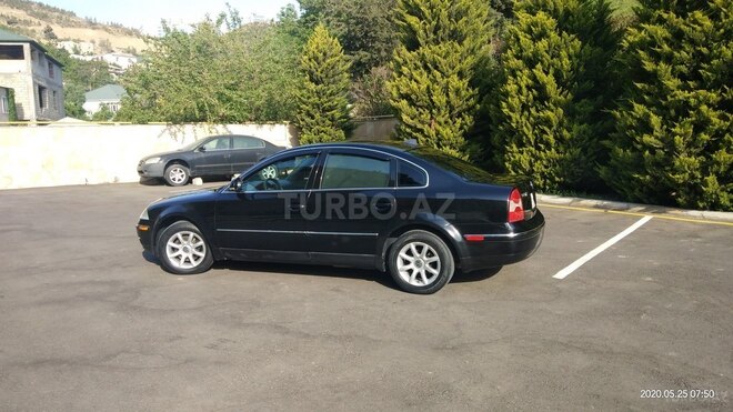 Volkswagen Passat 2003, 333,000 km - 1.8 л - Bakı