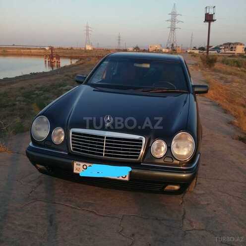 Mercedes E 240 1998, 256,000 km - 2.4 л - Bakı