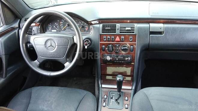 Mercedes E 200 1996, 477,000 km - 2.0 l - Bakı