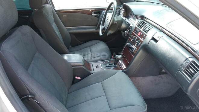 Mercedes E 200 1996, 477,000 km - 2.0 l - Bakı