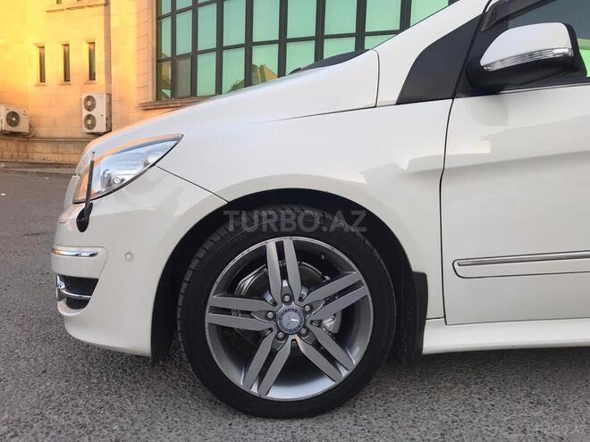 Mercedes B 180 2010, 113,000 km - 1.7 l - Bakı