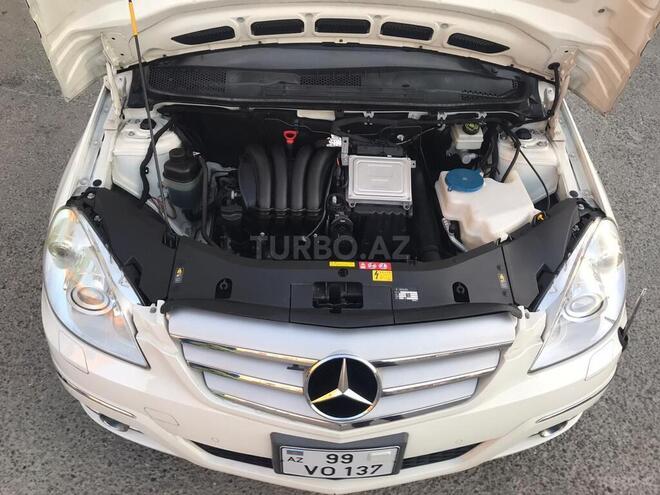 Mercedes B 180 2010, 113,000 km - 1.7 l - Bakı