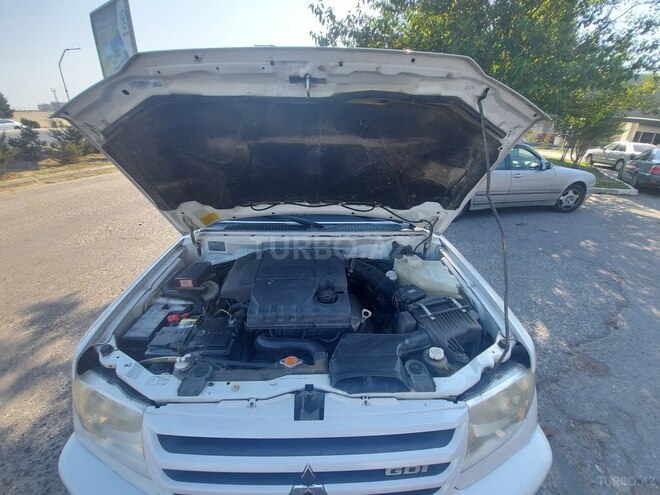 Mitsubishi Pajero io 2000, 275,638 km - 2.0 л - Bakı