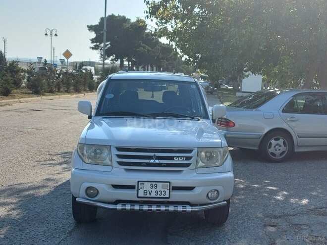 Mitsubishi Pajero io 2000, 275,638 km - 2.0 л - Bakı