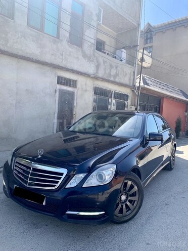 Mercedes E 300 2010, 270,000 km - 3.0 l - Bakı