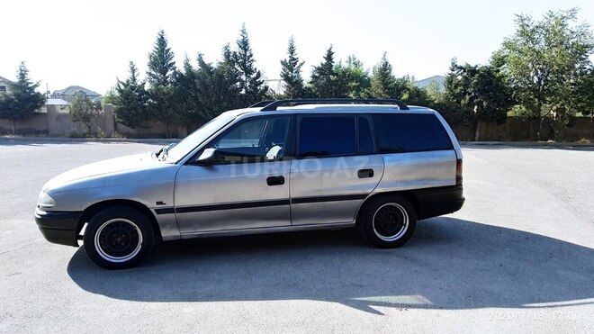 Opel Astra 1994, 685,253 km - 1.7 л - Bakı