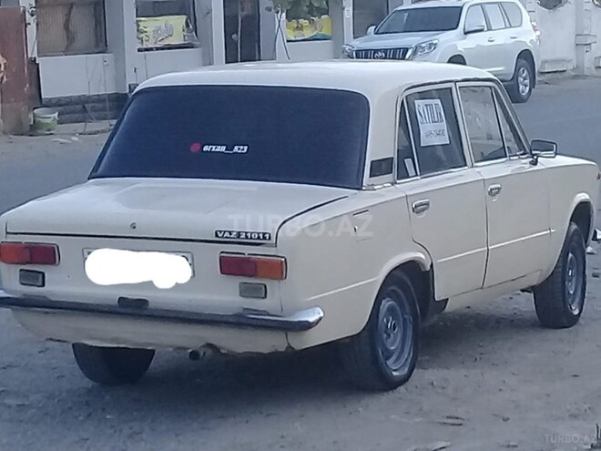 LADA (VAZ) 21011 1978, 222,222 km - 1.4 l - Salyan