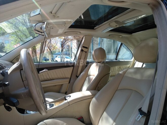 Mercedes E 320 2002, 247,000 km - 3.2 l - Bakı