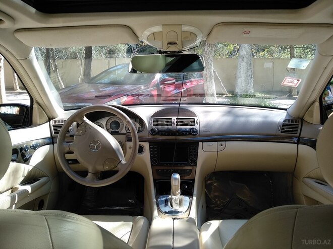 Mercedes E 320 2002, 247,000 km - 3.2 l - Bakı