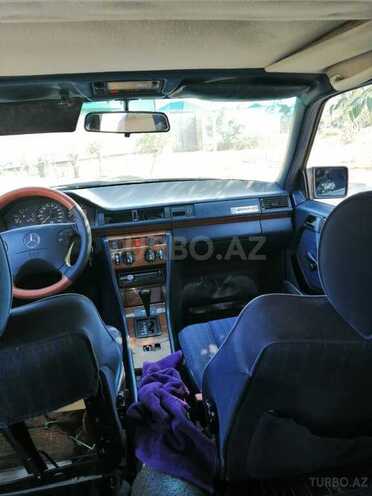 Mercedes E 260 1991, 270,000 km - 2.6 l - Bakı