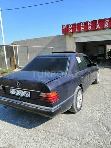 Mercedes E 260 1991, 270,000 km - 2.6 l - Bakı