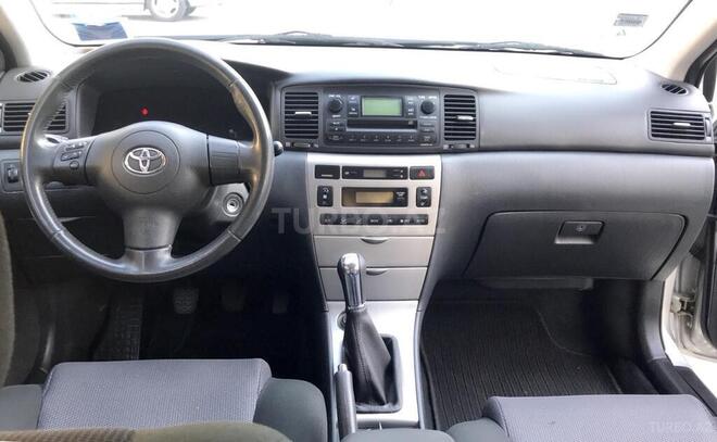 Toyota Corolla 2005, 182,000 km - 1.4 л - Bakı