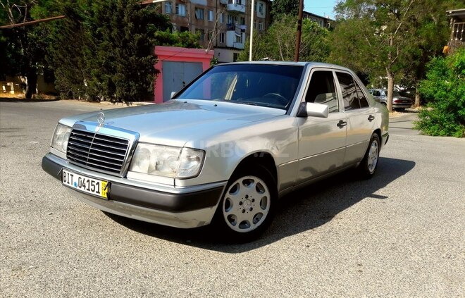 Mercedes E 250 1991, 285,252 km - 2.5 l - Bakı