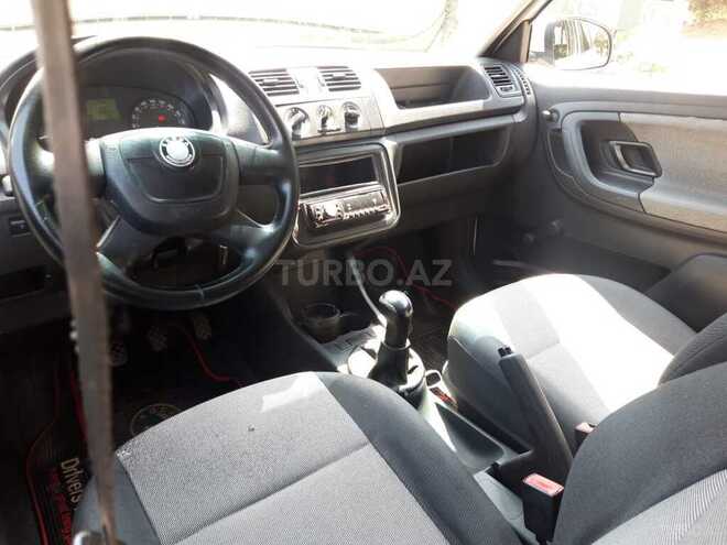 Skoda Fabia 2011, 220,000 km - 1.2 l - Bakı