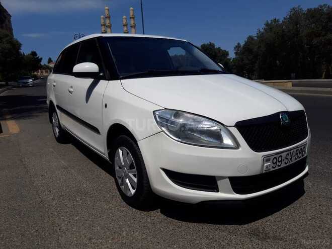 Skoda Fabia 2011, 220,000 km - 1.2 l - Bakı