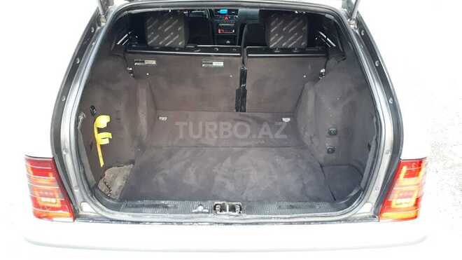 Mercedes C 220 2000, 239,000 km - 2.2 l - Bakı