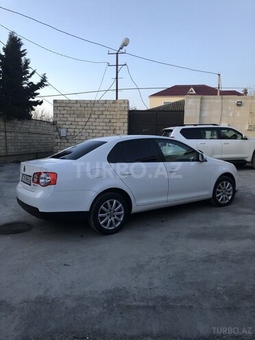 Volkswagen Jetta 2010, 183,000 km - 1.6 l - Sumqayıt