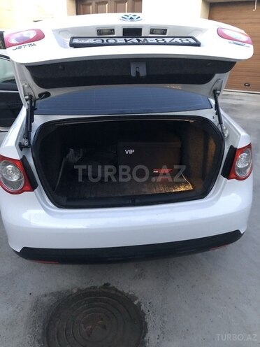 Volkswagen Jetta 2010, 183,000 km - 1.6 l - Sumqayıt