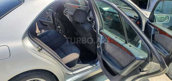 Mercedes E 240 1998, 280,000 km - 2.4 l - Bakı