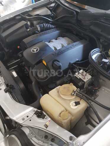 Mercedes E 240 1998, 280,000 km - 2.4 l - Bakı