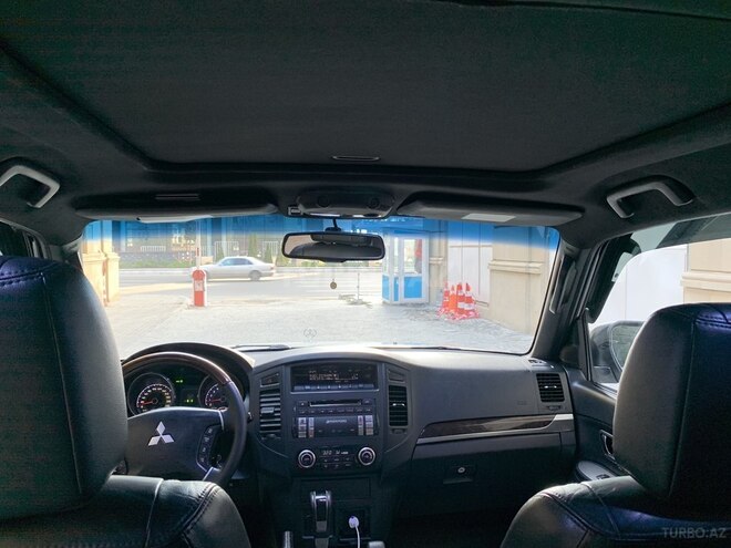 Mitsubishi Pajero 2011, 156,000 km - 3.5 л - Bakı