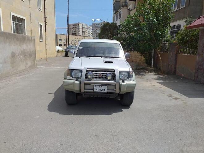 Mitsubishi Pajero 1993, 385,000 km - 2.8 l - Bakı