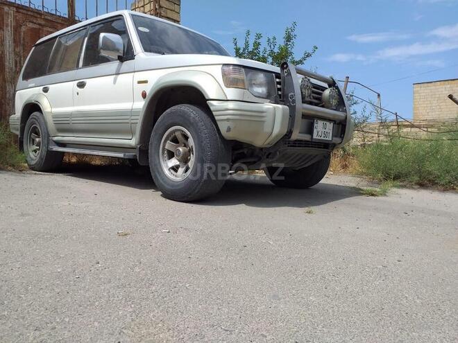 Mitsubishi Pajero 1993, 385,000 km - 2.8 l - Bakı