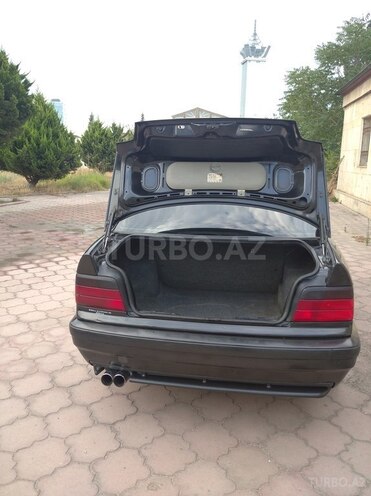 BMW 318 1993, 412,000 km - 1.8 l - Bakı