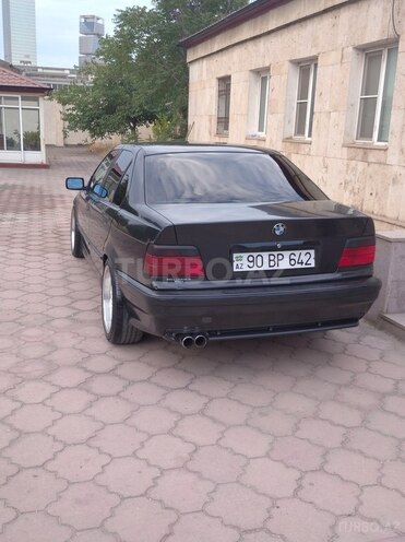 BMW 318 1993, 412,000 km - 1.8 l - Bakı