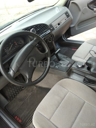 BMW 318 1993, 412,000 km - 1.8 l - Bakı