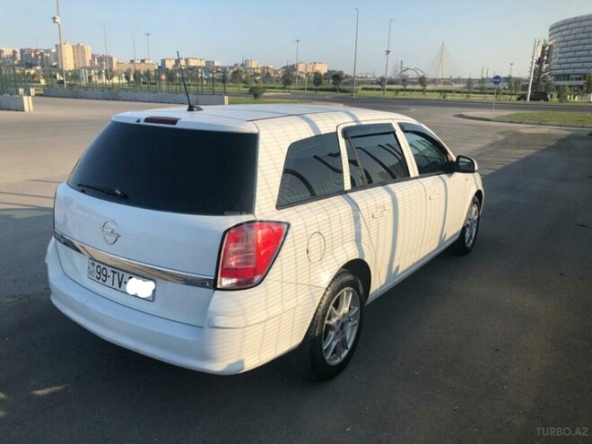 Opel Astra 2009, 206,000 km - 1.7 л - Bakı