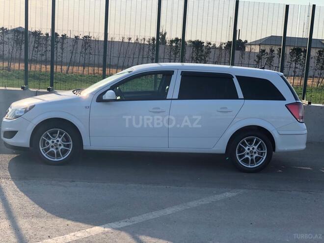 Opel Astra 2009, 206,000 km - 1.7 л - Bakı