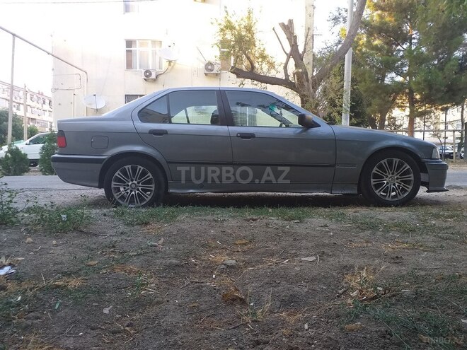 BMW 318 1992, 335,533 km - 1.8 l - Sumqayıt