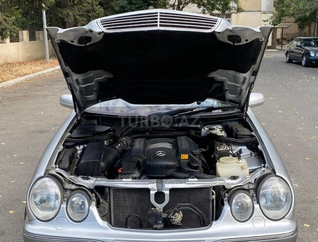 Mercedes E 240 2000, 187,545 km - 2.4 l - Bakı