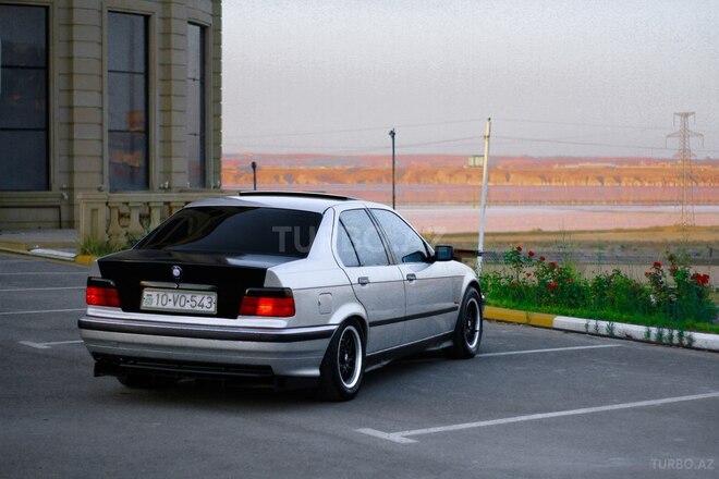 BMW 320 1993, 400,000 km - 2.0 l - Bakı