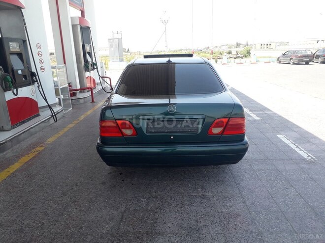 Mercedes E 230 1996, 256,890 km - 2.3 л - Sumqayıt