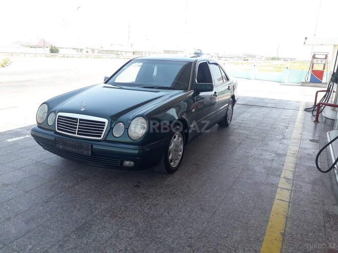 Mercedes E 230 1996, 256,890 km - 2.3 л - Sumqayıt