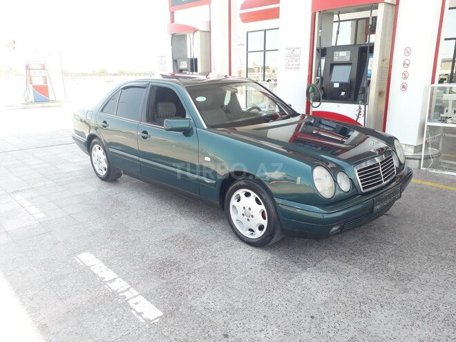 Mercedes E 230 1996, 256,890 km - 2.3 л - Sumqayıt