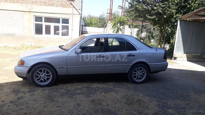 Mercedes C 250 1995, 320,000 km - 2.5 l - Xırdalan