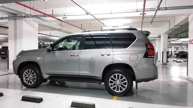 Toyota Prado 2018, 18,600 km - 2.7 l - Bakı