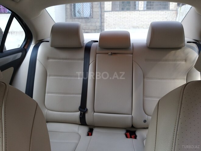 Volkswagen Jetta 2016, 97,000 km - 1.4 l - Bakı