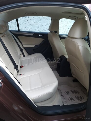 Volkswagen Jetta 2016, 97,000 km - 1.4 l - Bakı