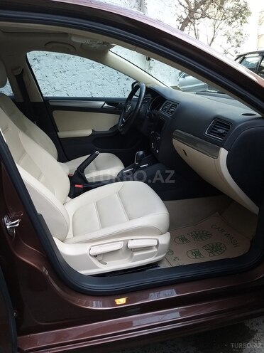 Volkswagen Jetta 2016, 97,000 km - 1.4 l - Bakı