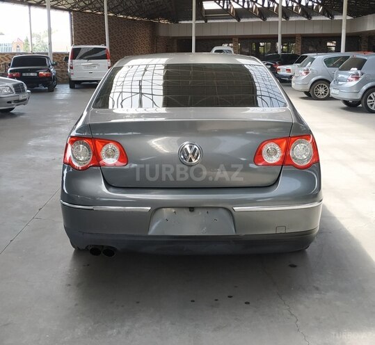 Volkswagen Passat 2006, 236,000 km - 2.0 l - Gəncə