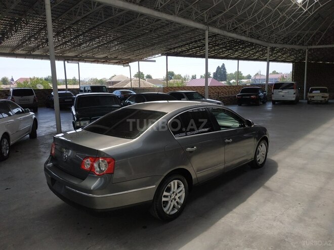 Volkswagen Passat 2006, 236,000 km - 2.0 l - Gəncə