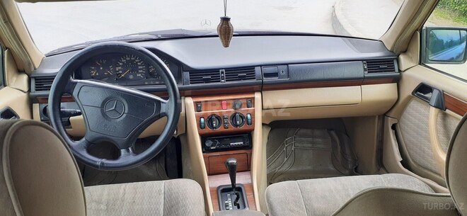 Mercedes E 220 1993, 600,000 km - 2.2 л - Bakı